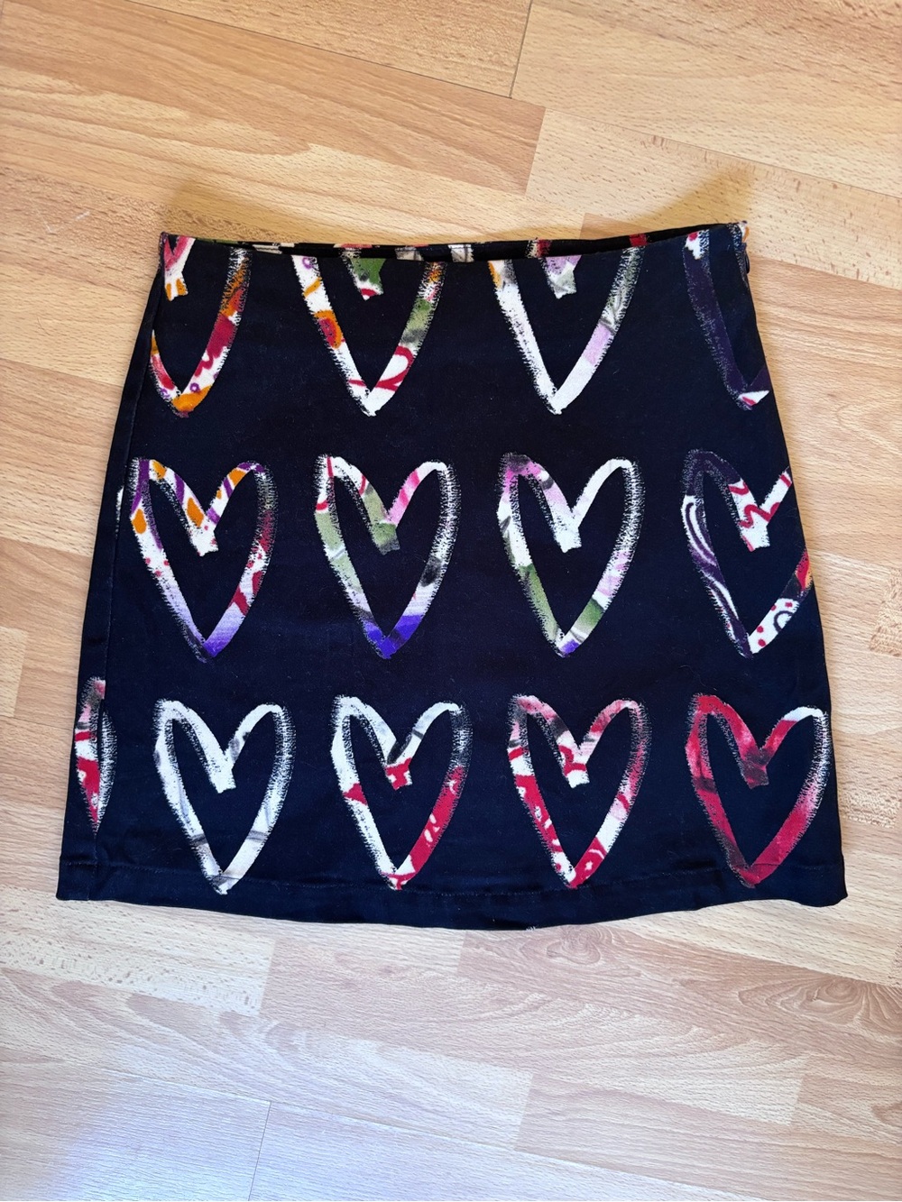 Desigual Black Mini Skirt Cotton Multi-Color Hearts Print (Size XS) - Picture 3 of 7